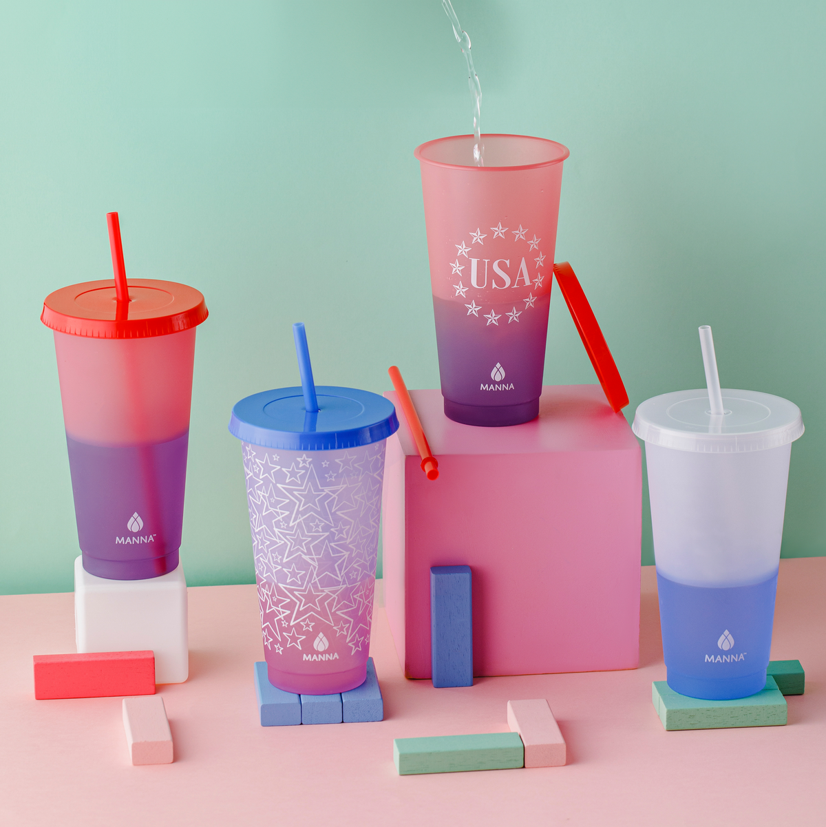 4pk-24-oz-patriotic-color-changing-cups-j0 156A0971-_1.png