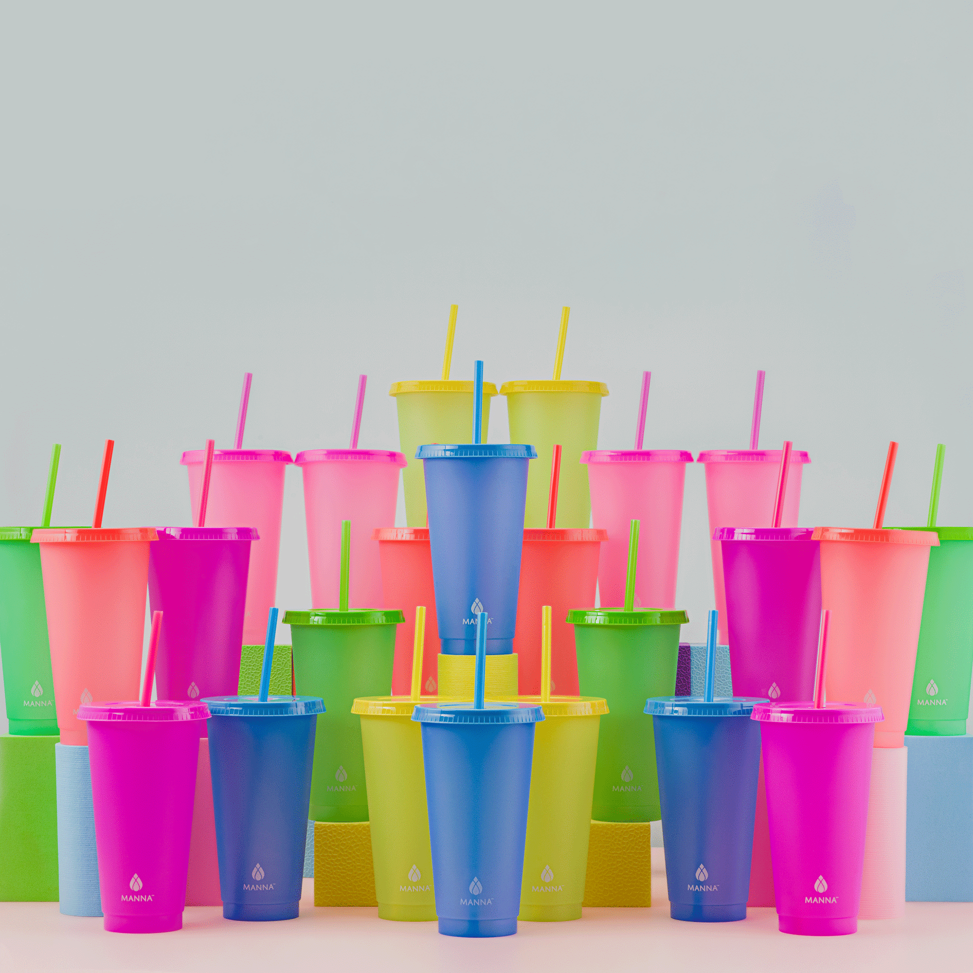 24-piece-original-color-changing-cup-set-o5 A0029811.gif