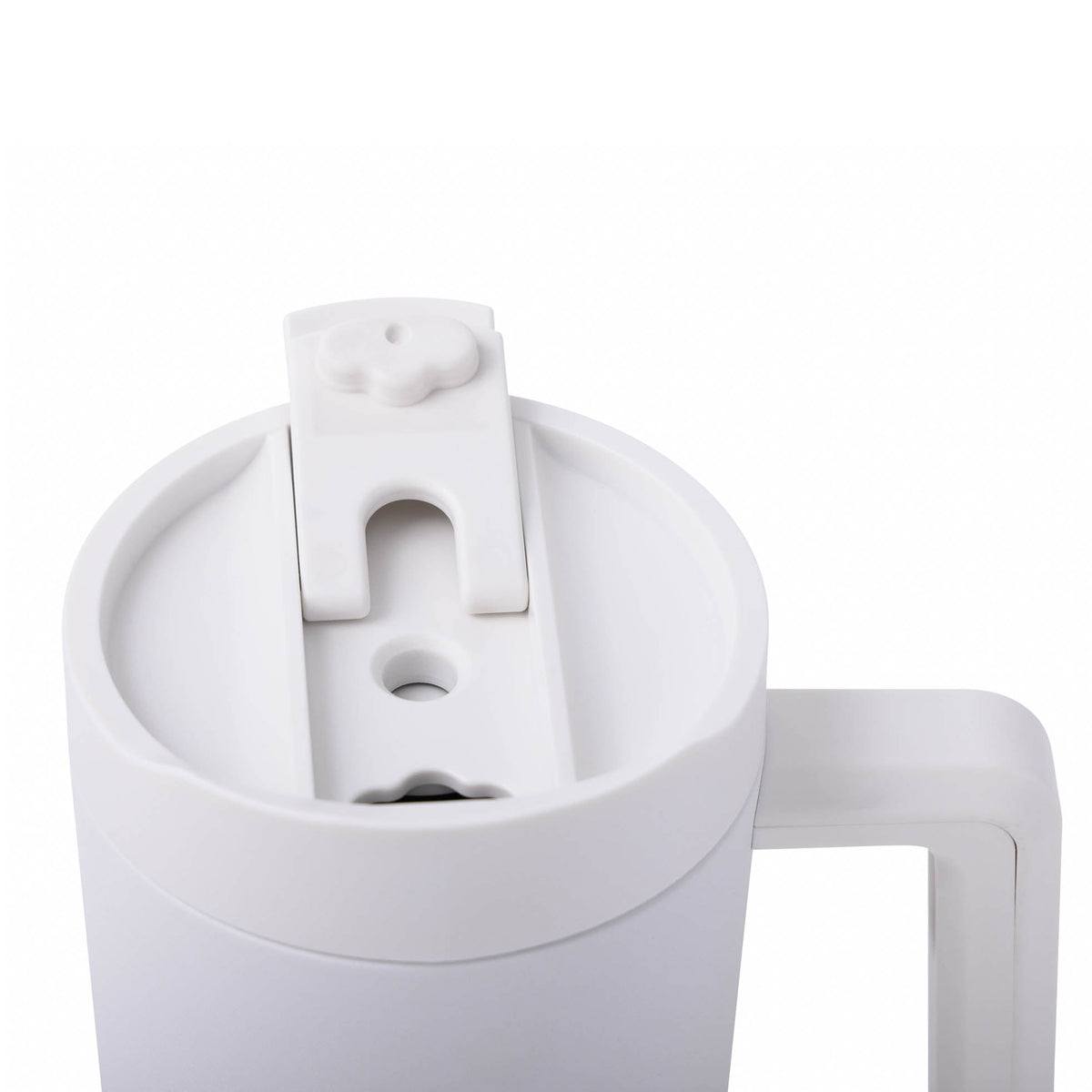 40-oz-top-tumbler-e9 CoreHome_MannaHydration_Whites_Raw-51.jpg